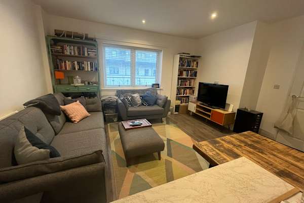 House sit in Walthamstow, United Kingdom