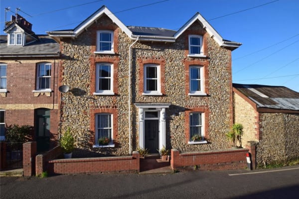 House sit in Colyton, United Kingdom