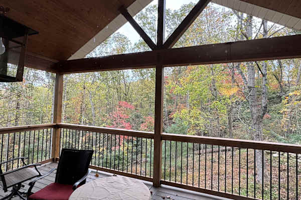 House sit in Hendersonville, NC, US