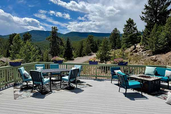 House sit in Evergreen, CO, US