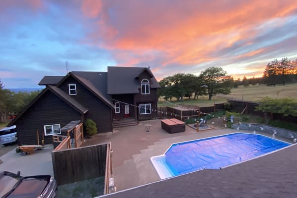 House sit in Lyle, WA, US
