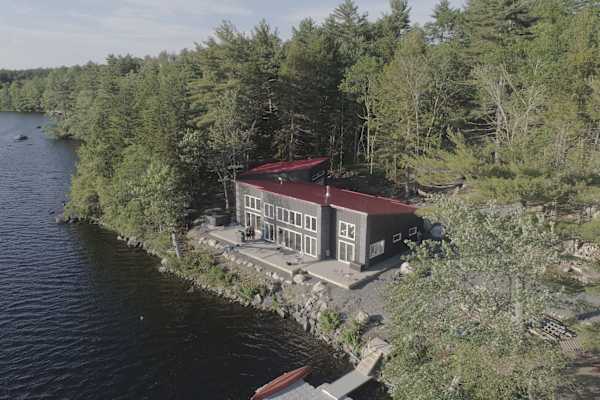 House sit in Bridgewater, NS, Canada