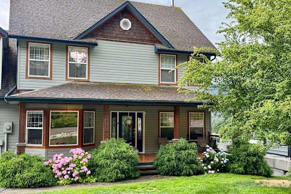 House sit in Nelson, BC, Canada