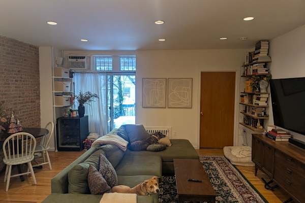 House sit in Manhattan, NY, US