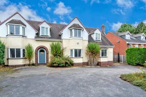 House sit in Cannock, United Kingdom