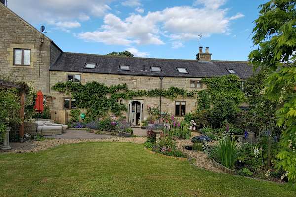 House sit in Harrogate, United Kingdom