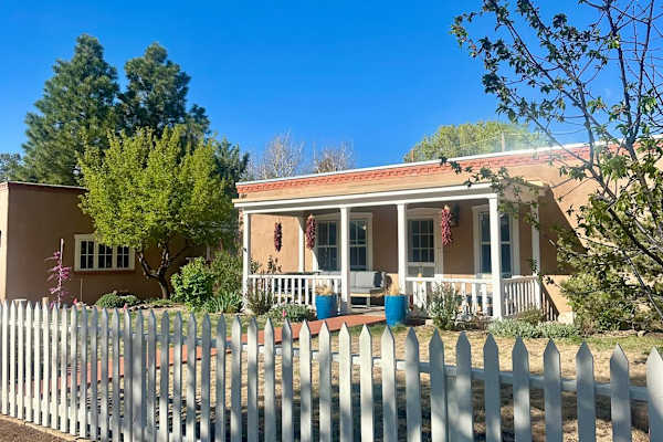 House sit in Santa Fe, NM, US