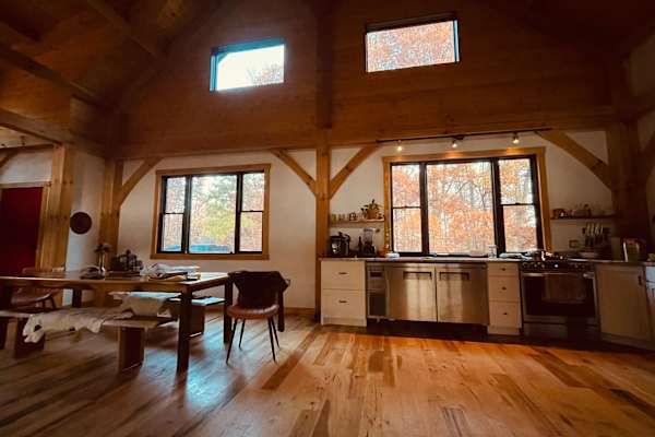 House sit in Greeneville, TN, US