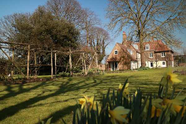 House sit in Canterbury, United Kingdom