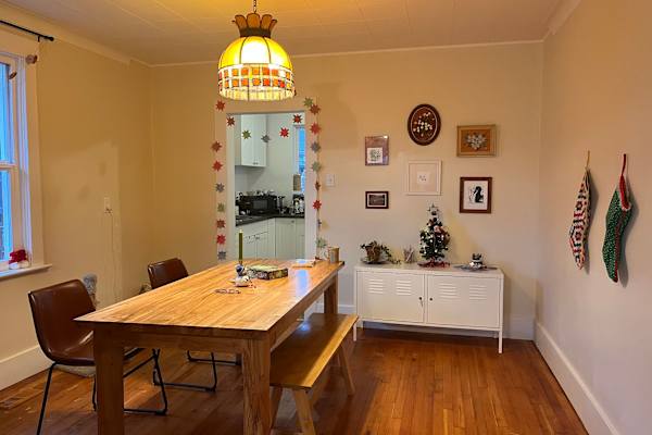 House sit in Port Alberni, BC, Canada