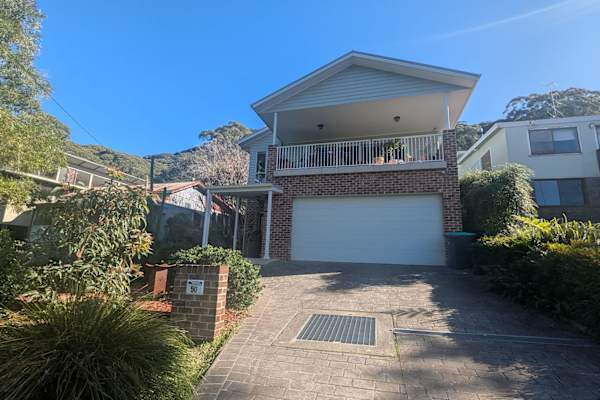 House sit in Scarborough, NSW, Australia