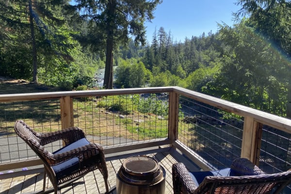 House sit in Hood River, OR, US