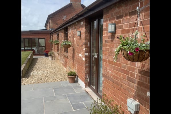 House sit in Cullompton, United Kingdom