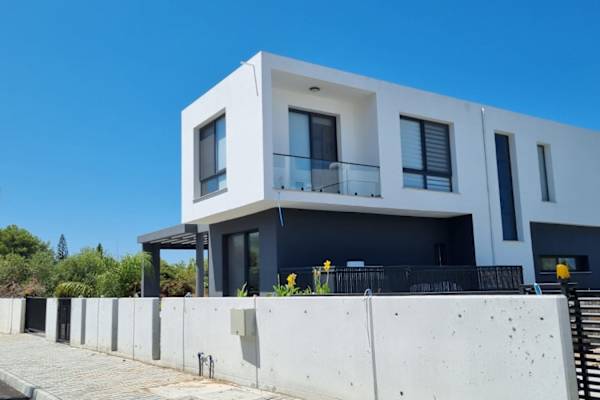 House sit in Kyrenia, Cyprus