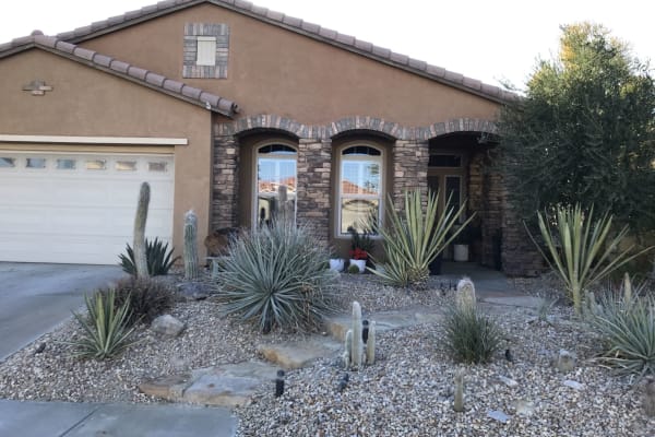 House sit in Palm Springs, CA, US