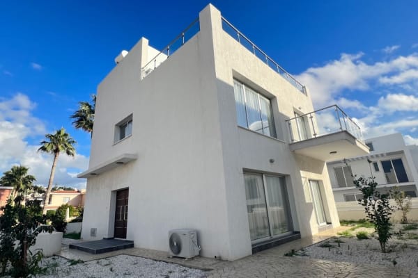 House sit in Paphos, Cyprus