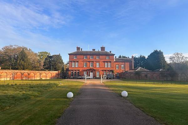 House sit in Norwich, United Kingdom