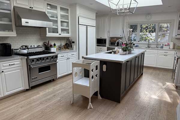 House sit in Sherman Oaks, CA, US