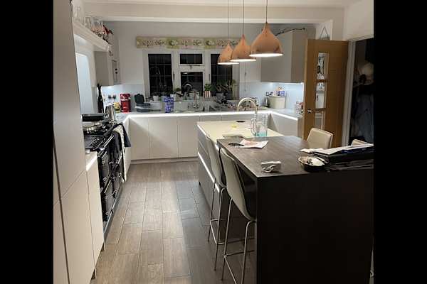 House sit in Guildford, United Kingdom