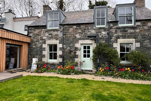House sit in Peebles, United Kingdom