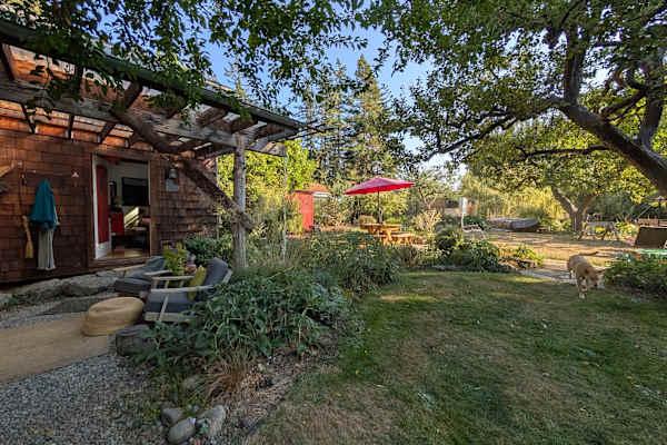 House sit in Eastsound, WA, US