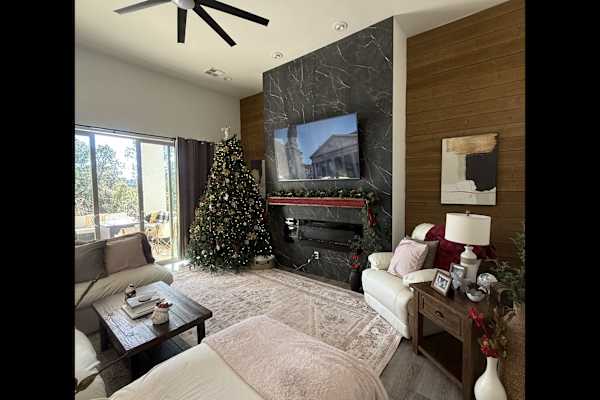 House sit in Albuquerque, NM, US