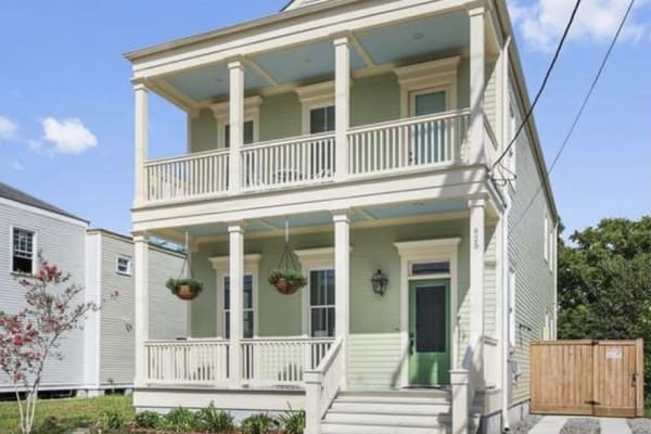 House sit in New Orleans, LA, US