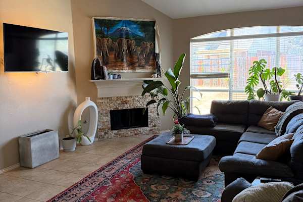 House sit in Dallas, TX, US