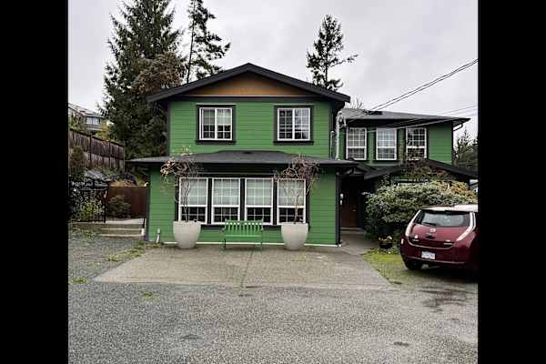 House sit in Sooke, BC, Canada