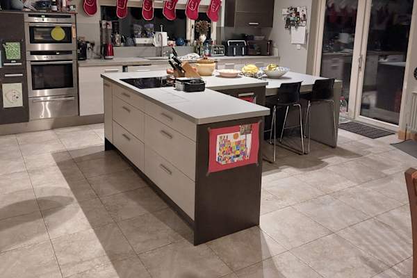 House sit in Cluain Meala, Ireland