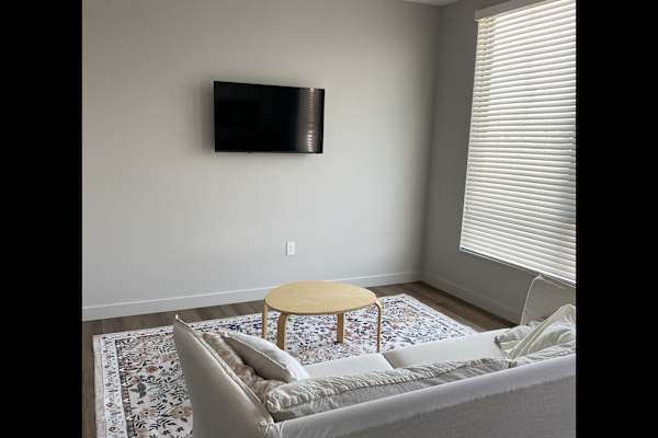 House sit in St. Louis, MO, US