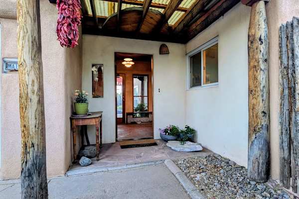 House sit in Santa Fe, NM, US