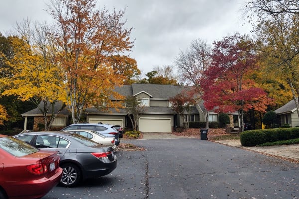 House sit in Charlotte, NC, US