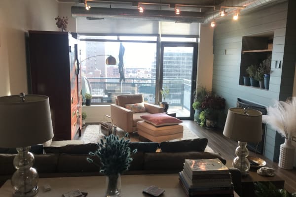 House sit in St. Louis, MO, US