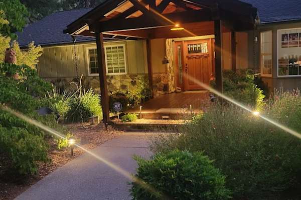 House sit in Nevada City, CA, US