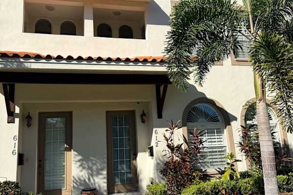 House sit in St. Petersburg, FL, US