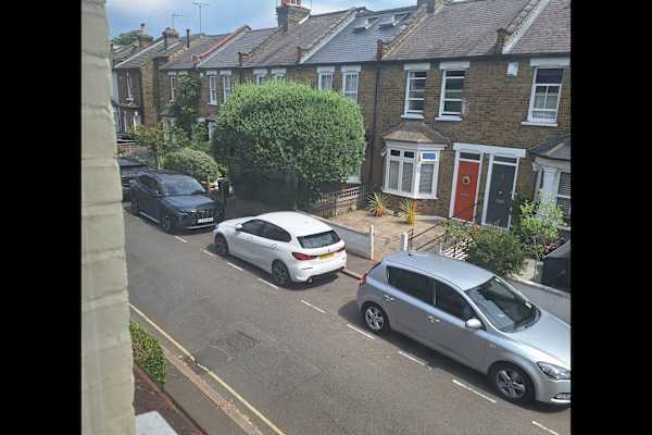 House sit in Twickenham, United Kingdom