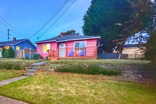 House sit in Tacoma, WA, US