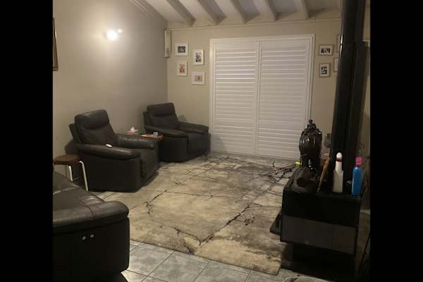 House sit in Morisset East, NSW, Australia