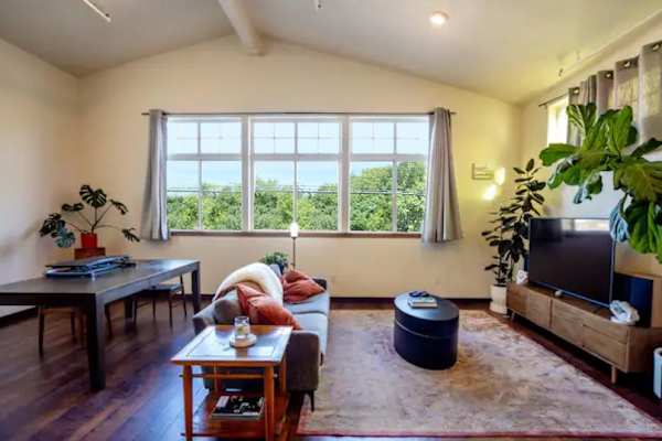 House sit in Arcata, CA, US