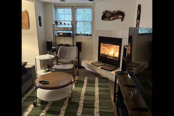 House sit in Vancouver, BC, Canada