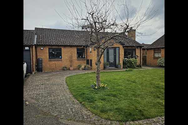 House sit in Cheltenham, United Kingdom