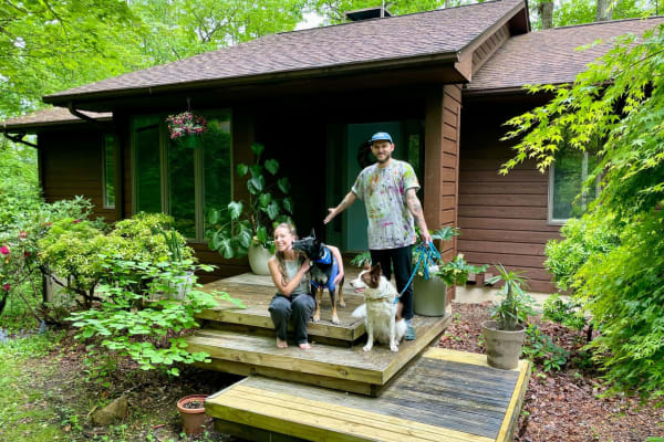 House sit in Asheville, NC, US