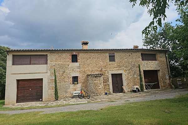 House sit in Cornellà del Terri, Spain