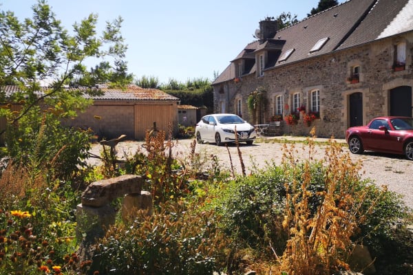 House sit in Valognes, France