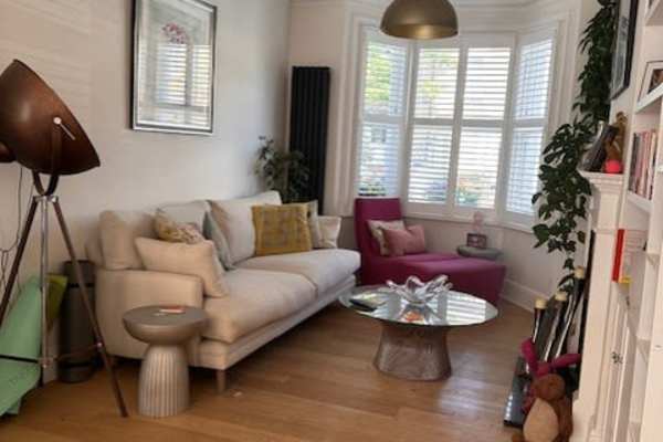 House sit in South Wimbledon, United Kingdom