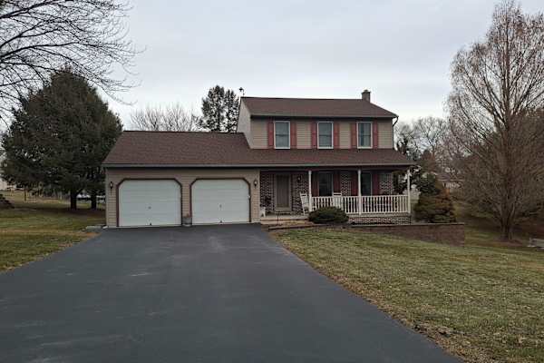 House sit in Lititz, PA, US