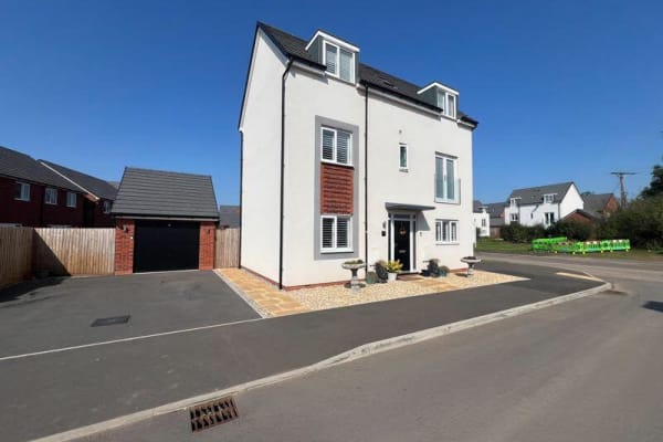 House sit in Stoke-on-Trent, United Kingdom
