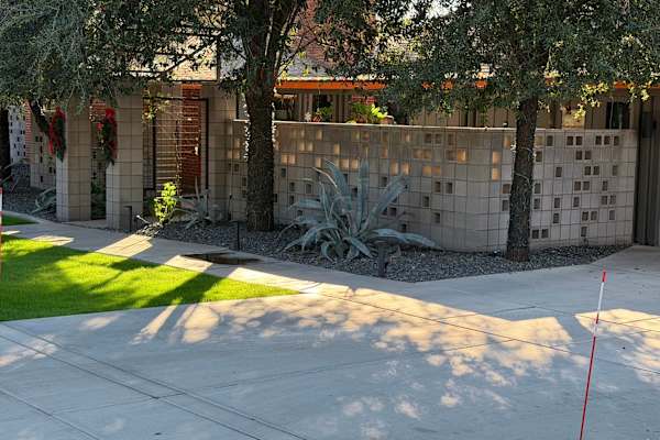 House sit in Phoenix, AZ, US