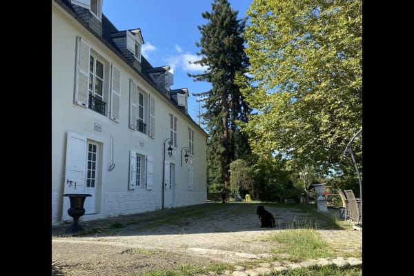 House sit in Jurançon, France